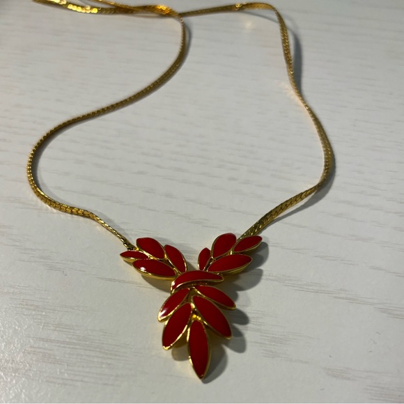 Red Pendant Gold Necklace 🔴⚜️BUNDLE 3 JEWELRY ITEMS AND THE LOWEST ITEM IS FREE - Picture 2 of 8